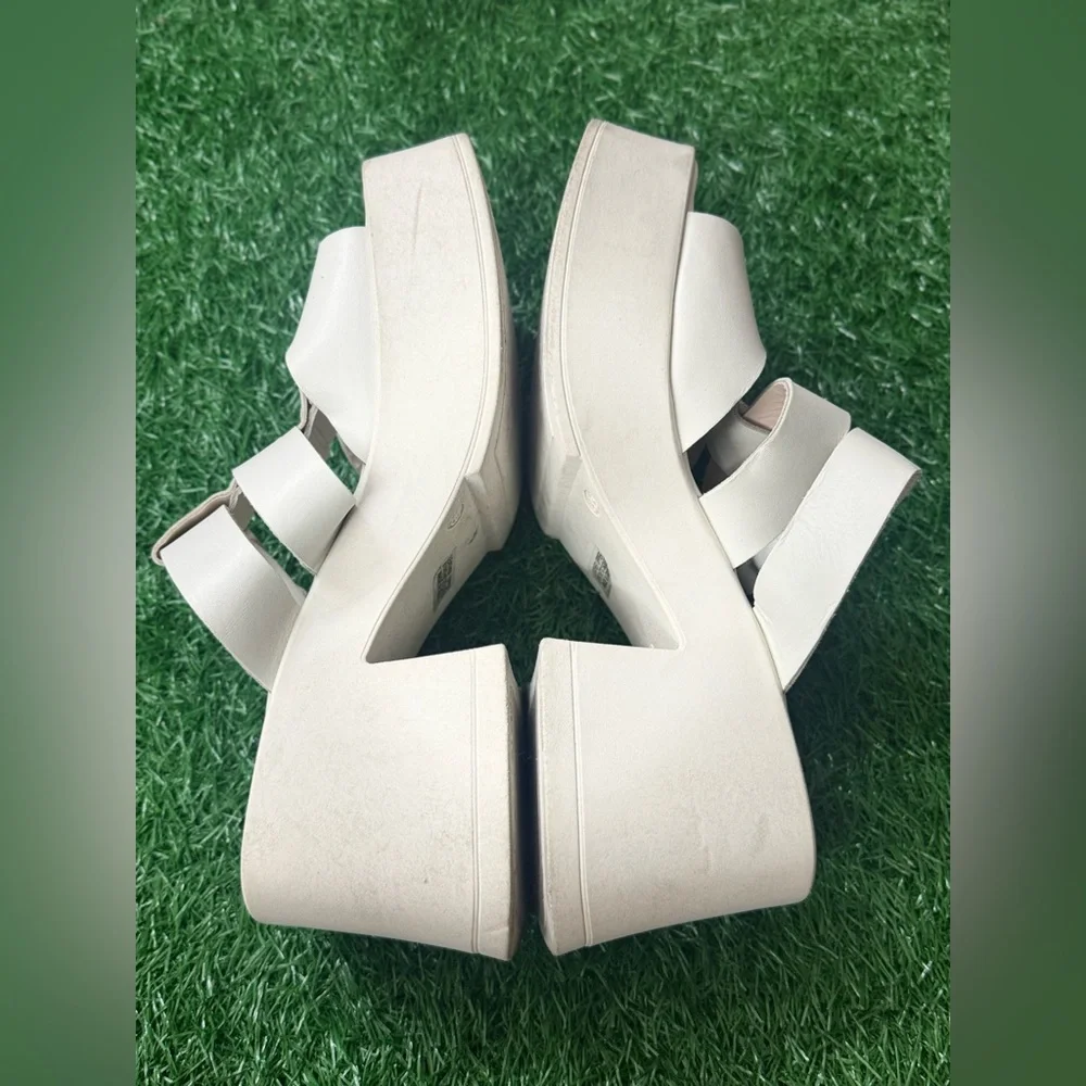 Napoleoni Italy women’s platforms size‎ 39